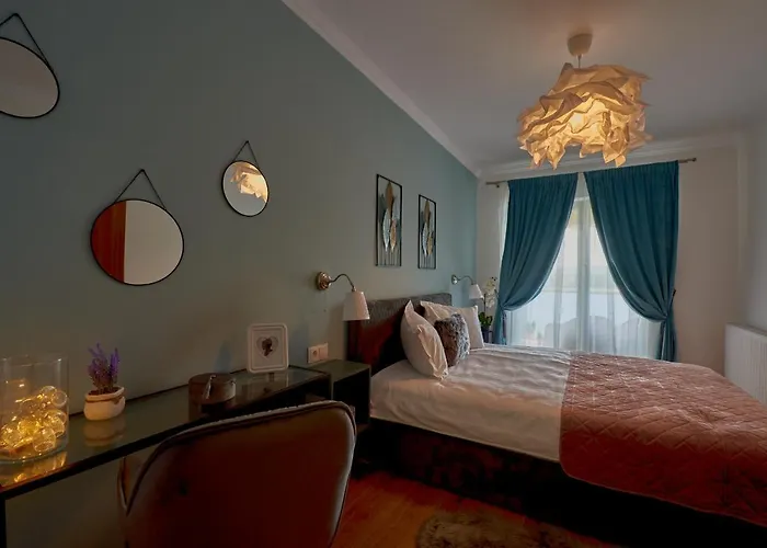 Velvet Apartment